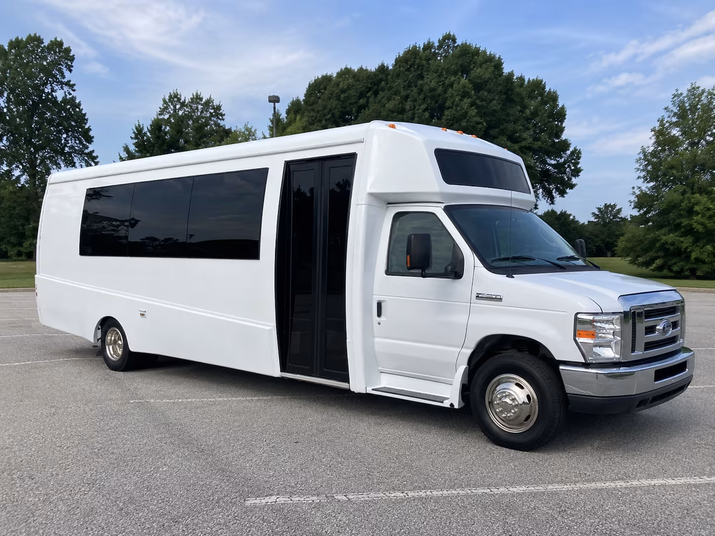 buffalo 18 passenger party bus