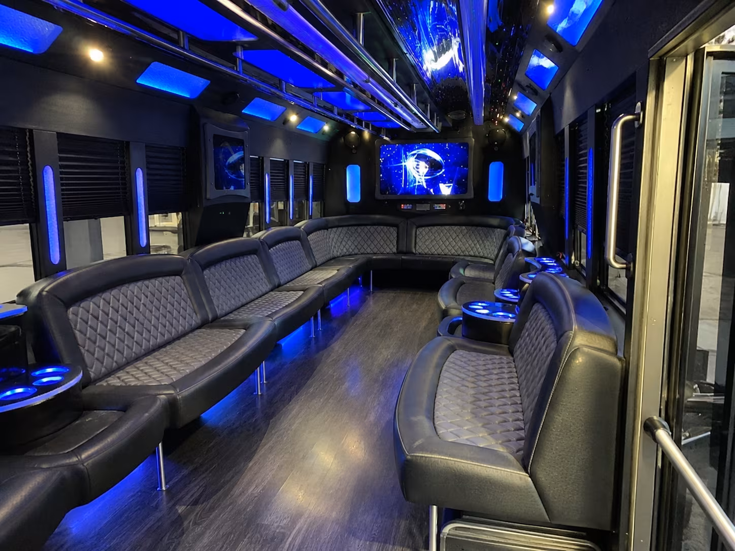 buffalo 28 passenger party bus interior