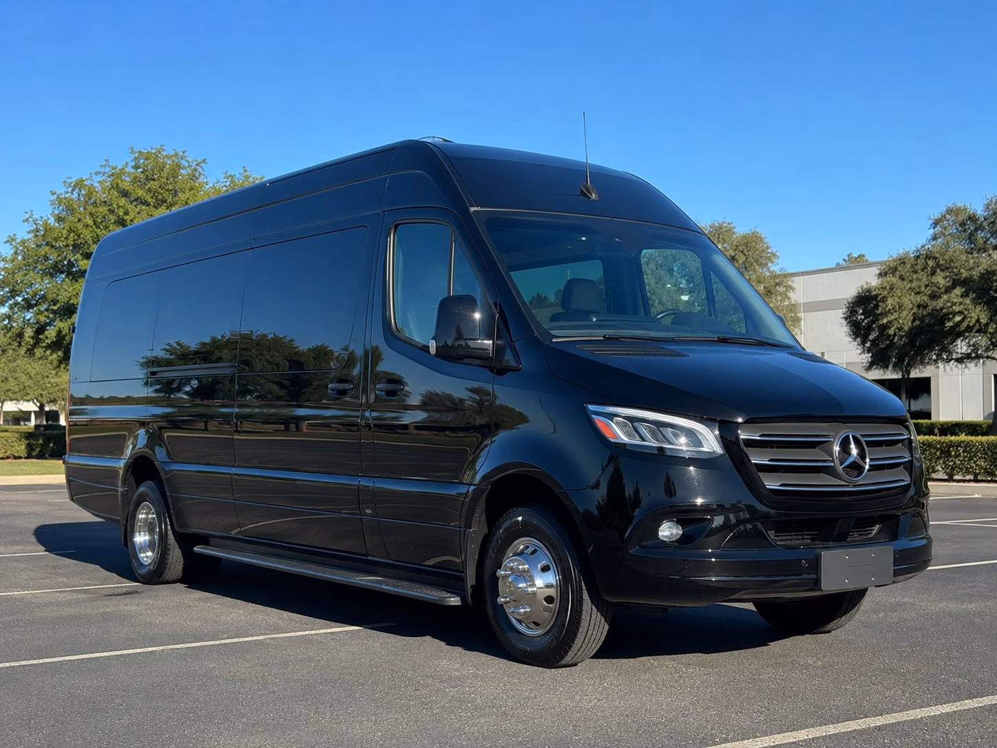 buffalo sprinter van with driver