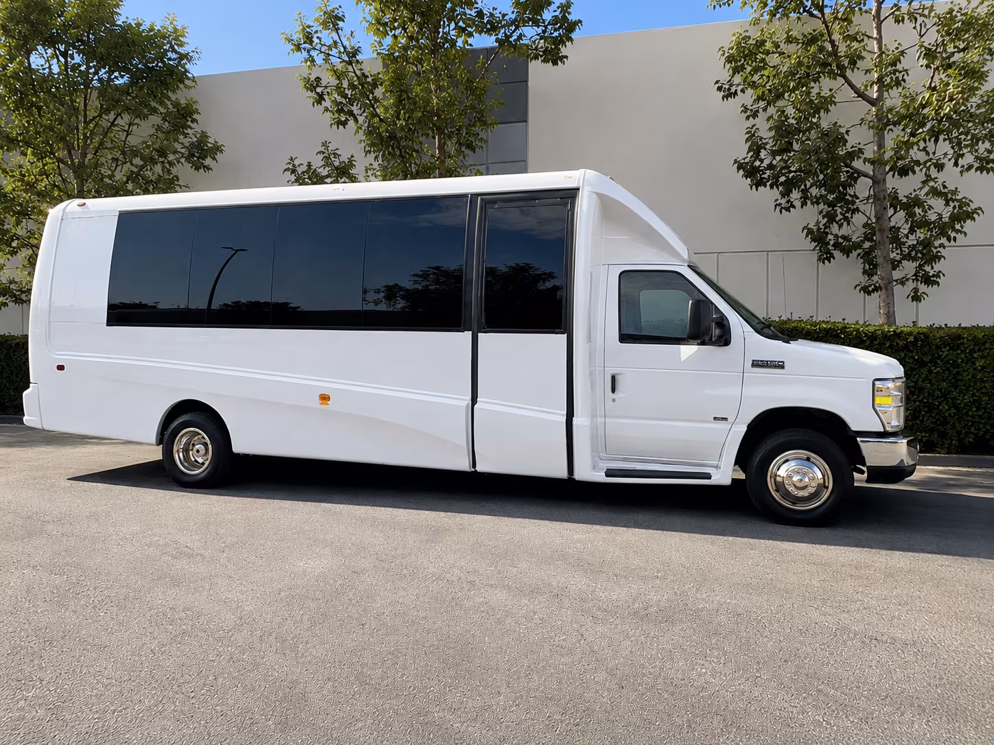 find the perfect transportation for your next corporate event 5